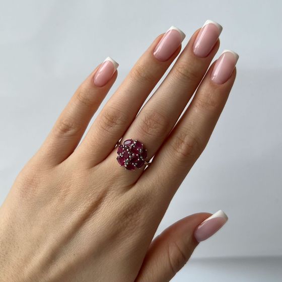 Серебряное кольцо с рубином 3.65ct