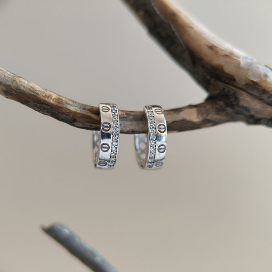 Серебряные серьги с фианитами