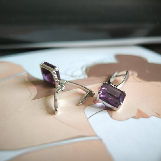 Серебряные серьги с александритом 12.55ct