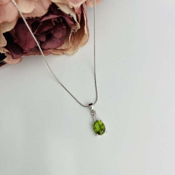 Серебряная подвеска с султанитом 2.509ct