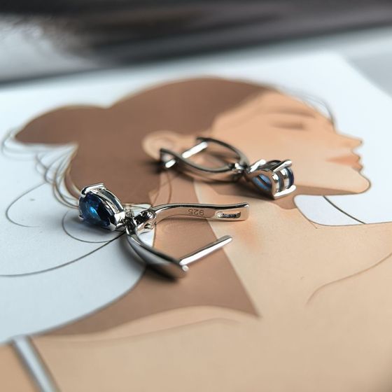 Silver earrings with sapphire nano 1.033ct