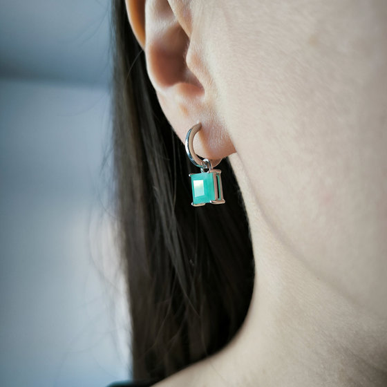 Серебряные серьги с изумрудом 4.217ct