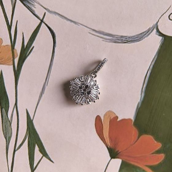 Серебряная подвеска с фианитами