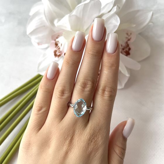 Серебряное кольцо с топазом 6.08ct