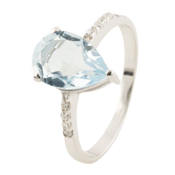 Silver ring with a 2.29-carat topaz