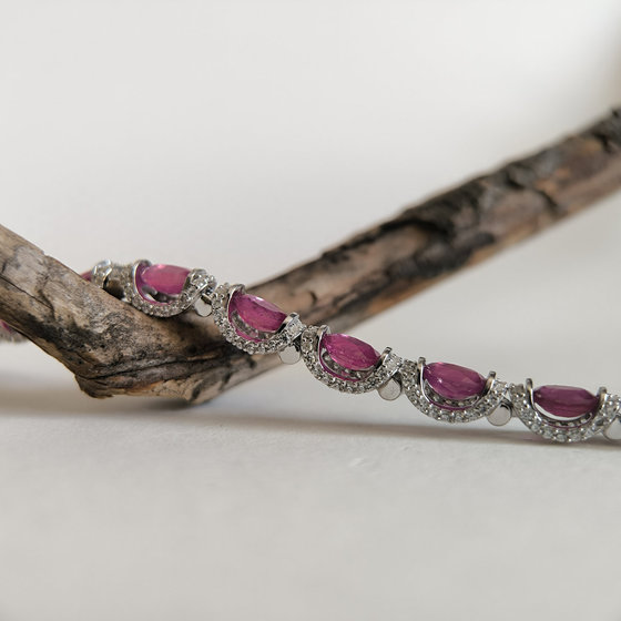 Серебряный браслет с рубином 13.66ct