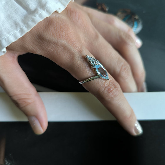 Silver ring with a 2.188-carat topaz