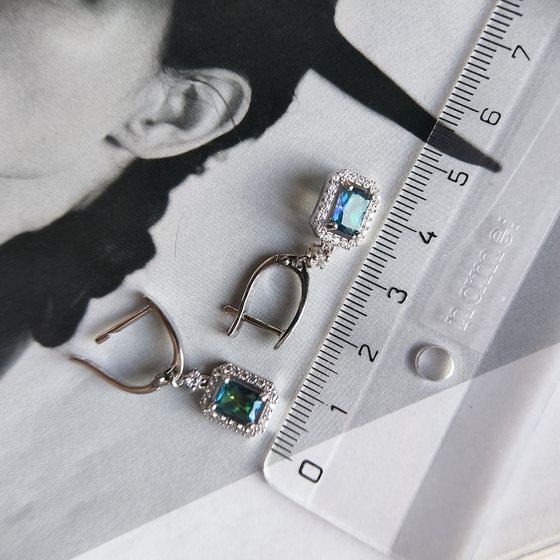 Серебряные серьги с мистик топазом 2.366ct