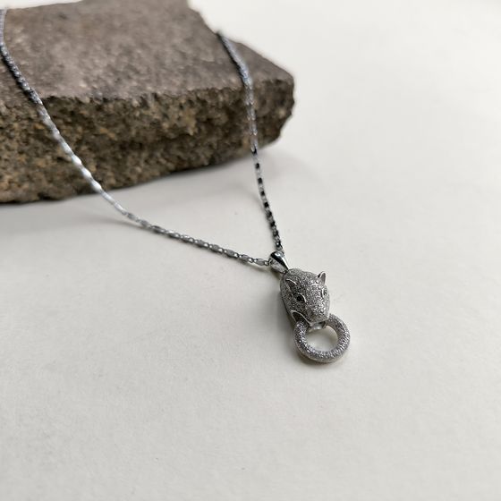 Silver pendant with phianites