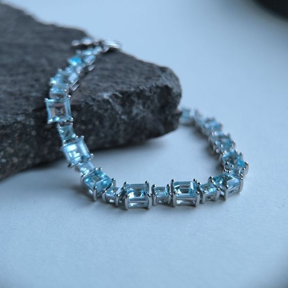 Серебряный браслет с топазом 14.85ct