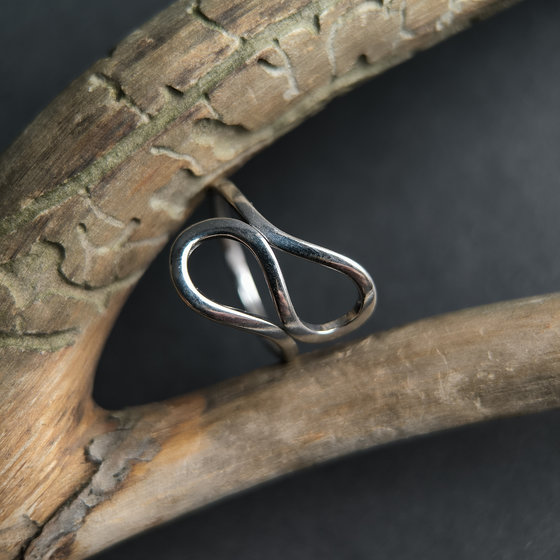 Серебряное кольцо без камней