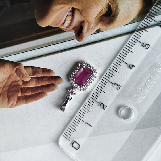 Серебряная подвеска с рубином 1.871ct, фианитами