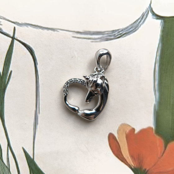 Серебряная подвеска с фианитами