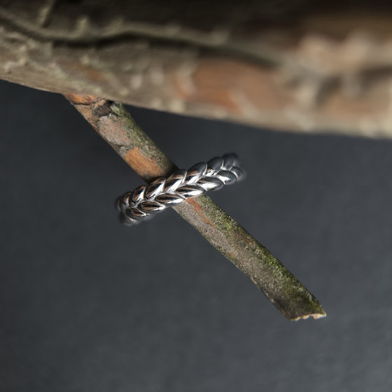 Серебряное кольцо без камней