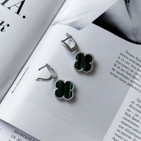 Silver earrings with malachite