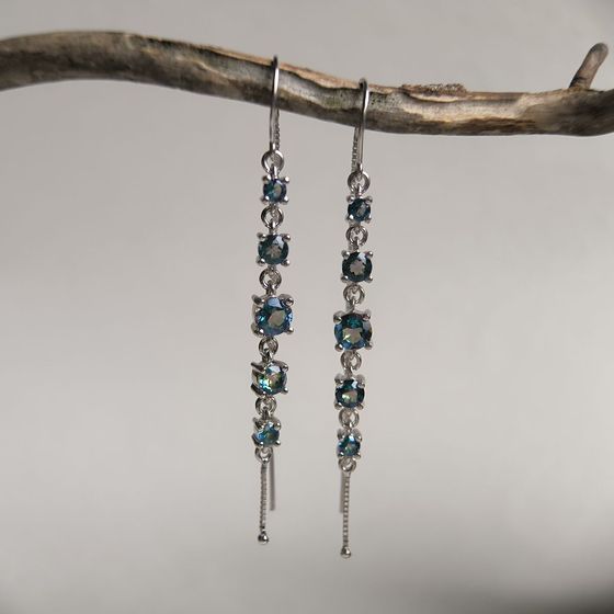 Серебряные серьги с мистик топазом 2.28ct