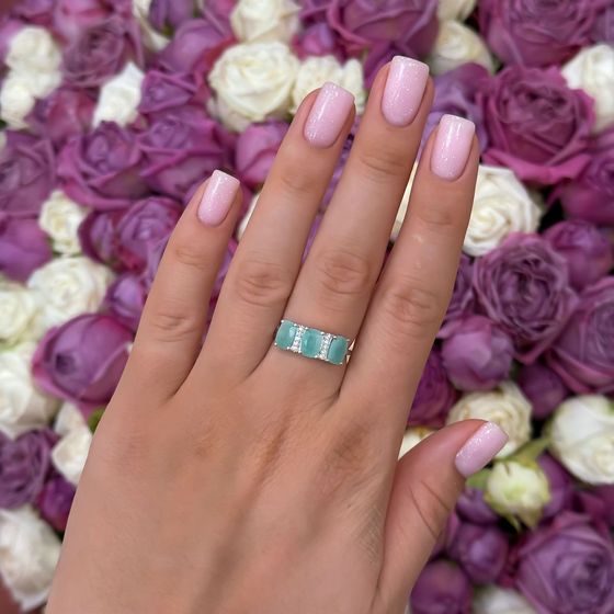 Silver ring with emerald, fianites