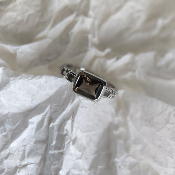 Серебряное кольцо с раухтопазом (дымчатым кварцем) 1.4ct