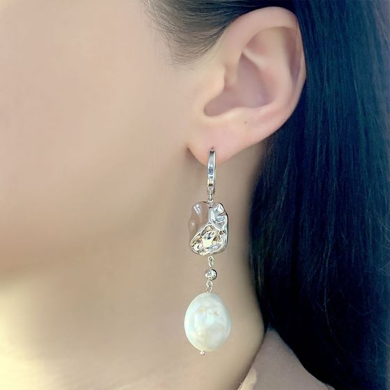 Silver earrings with baroque pearls