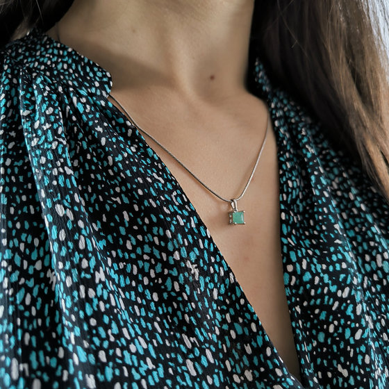 Серебряная подвеска с изумрудом 0.666ct