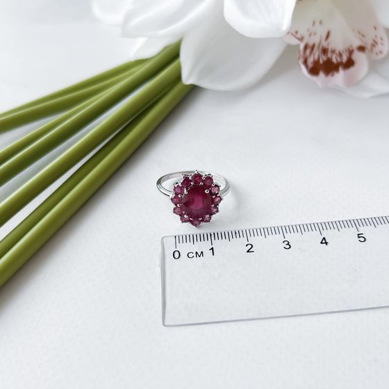 Серебряное кольцо с рубином 5.388ct