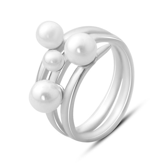 Silver ring with pearls