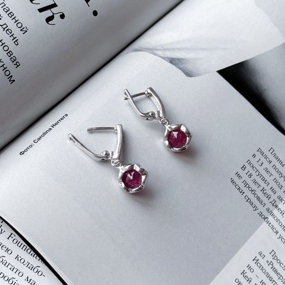 Серебряные серьги с рубином 8.2ct