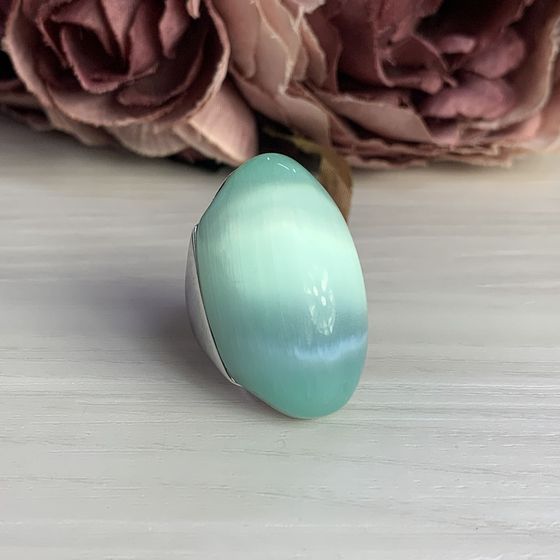 Silver cat's eye ring
