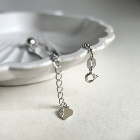 Silver bracelet without stones