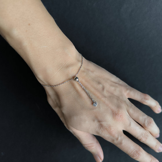 Серебряный браслет без камней