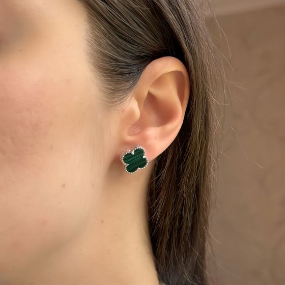Silver earrings with malachite