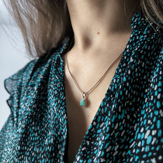 Серебряная подвеска с изумрудом 0.666ct
