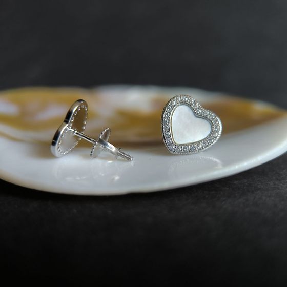 Silver earrings with mother-of-pearl