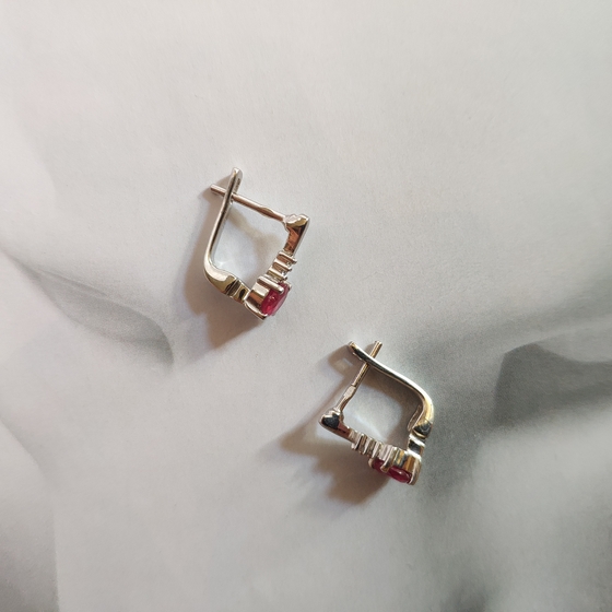 Серебряные серьги с рубином 1.544ct