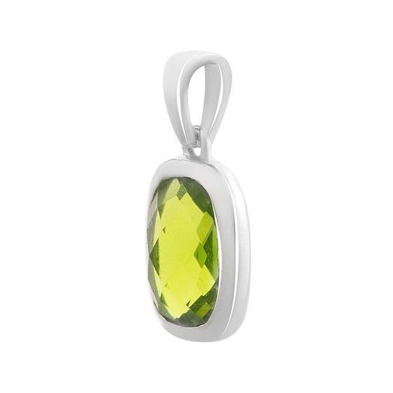 Silver pendant with chrysolite