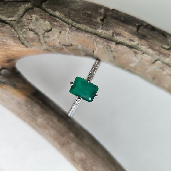 Серебряное кольцо с агатом 1.148ct, фианитами