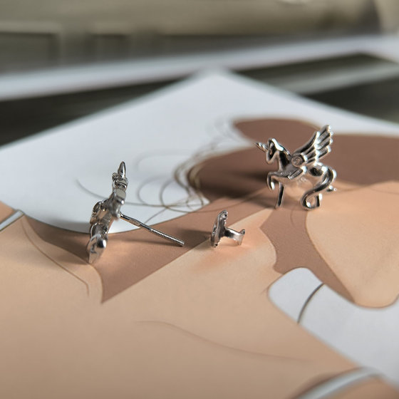 Серебряные серьги с фианитами