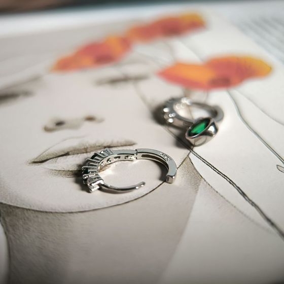 Серебряные серьги с фианитами