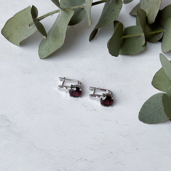 Срібні сережки з гранатом 5.124ct, фіанітами