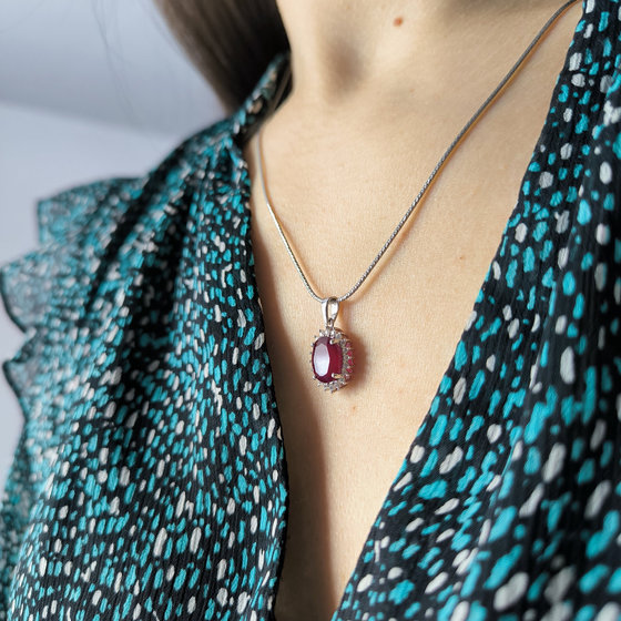 Silver pendant with a 3.92ct ruby and cubic zirconia