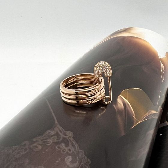 Золотое кольцо с фианитами 0.25ct