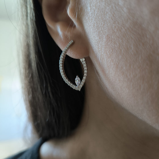 Серебряные серьги с фианитами