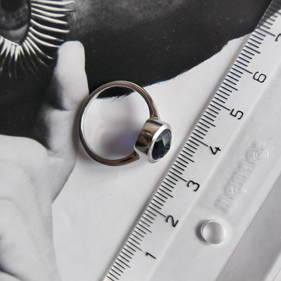 Серебряное кольцо с сапфиром nano 2.26ct