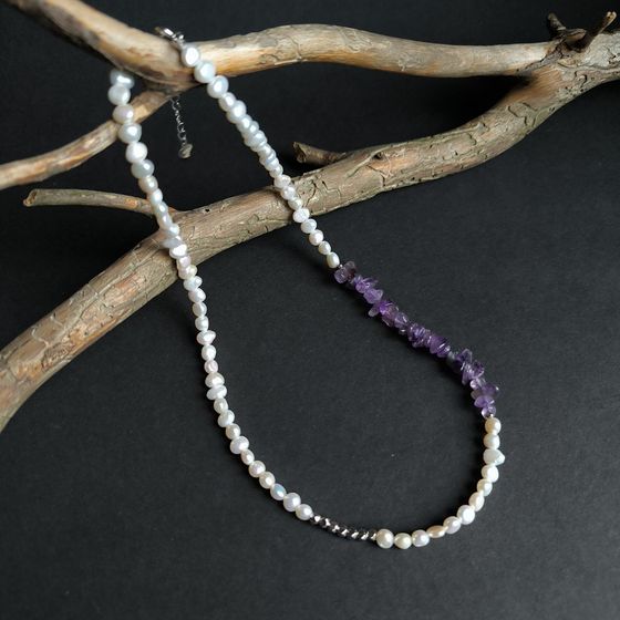 Silver necklace with baroque pearls, amethyst