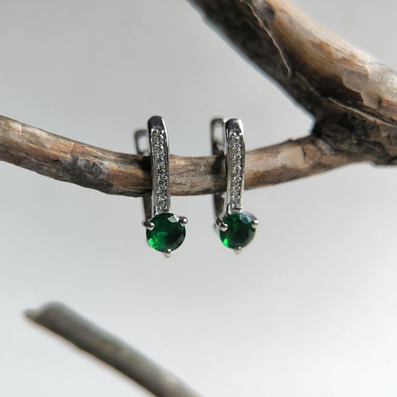Серебряные серьги с изумрудом nano 0.961ct