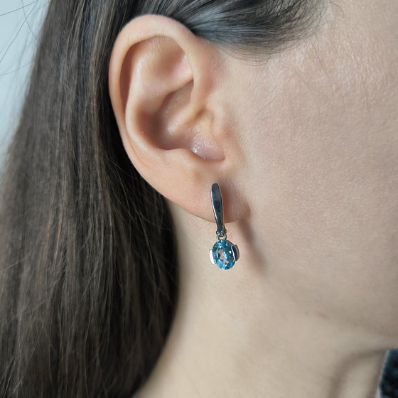 Серебряные серьги с топазом 2.817ct