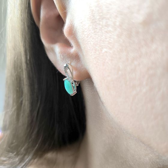 Sterling silver earrings with emerald 1.189ct, with phianites
