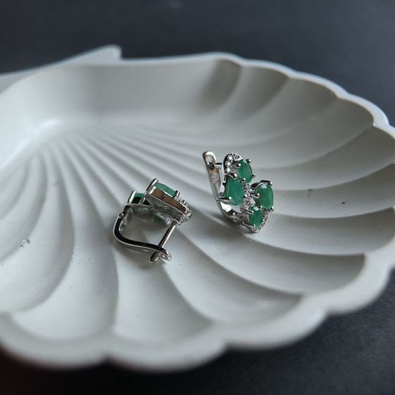 Серебряные серьги с изумрудом 2.622ct