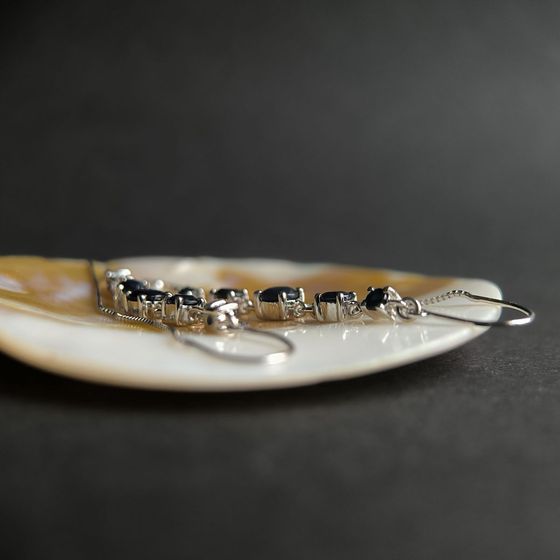 Silver earrings with sapphire 3.285ct
