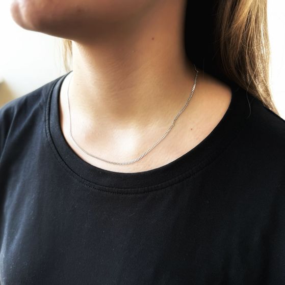 Silver chain without stones